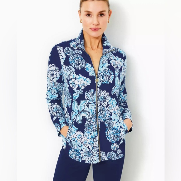 Lilly Pulitzer Jackets & Blazers - Lilly Pulitzer Leona Zip Up Jacket in Low Tide Navy Bouquet All Day Sz S